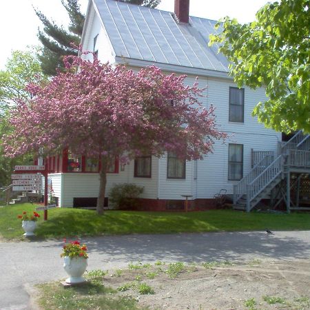 Parks Edge Inn Millinocket Екстер'єр фото